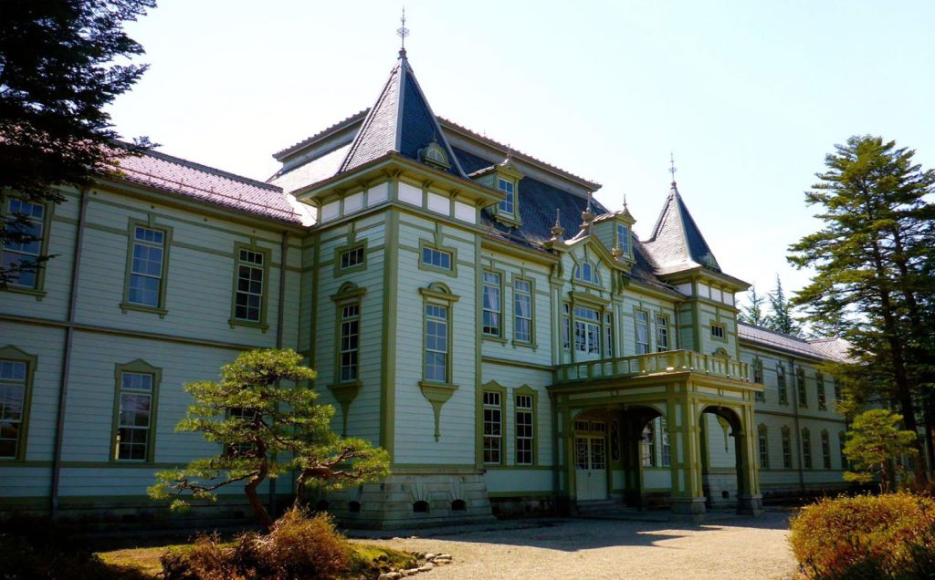 旧米沢高等工業学校本館